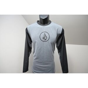 Volcom Rash Guard Mens Medium Grey Black Long Sleeve Logo Swim Shirt Excellent